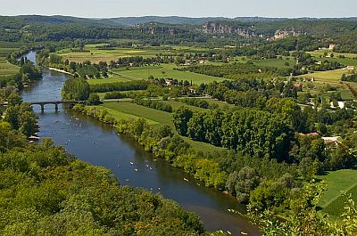 Walking in the Dordogne – picture perfect and sunny